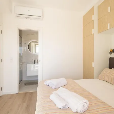 Oceanfront & Big Terrace Private Oeiras