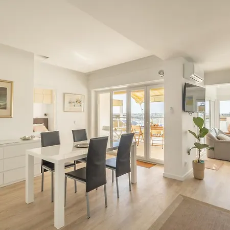 Apartment Oceanfront & Big Terrace Private