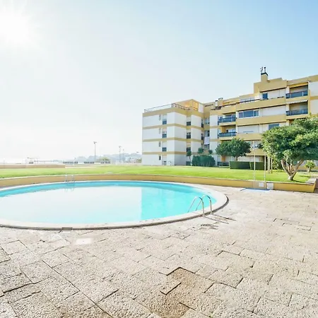 Oceanfront & Big Terrace Private Oeiras